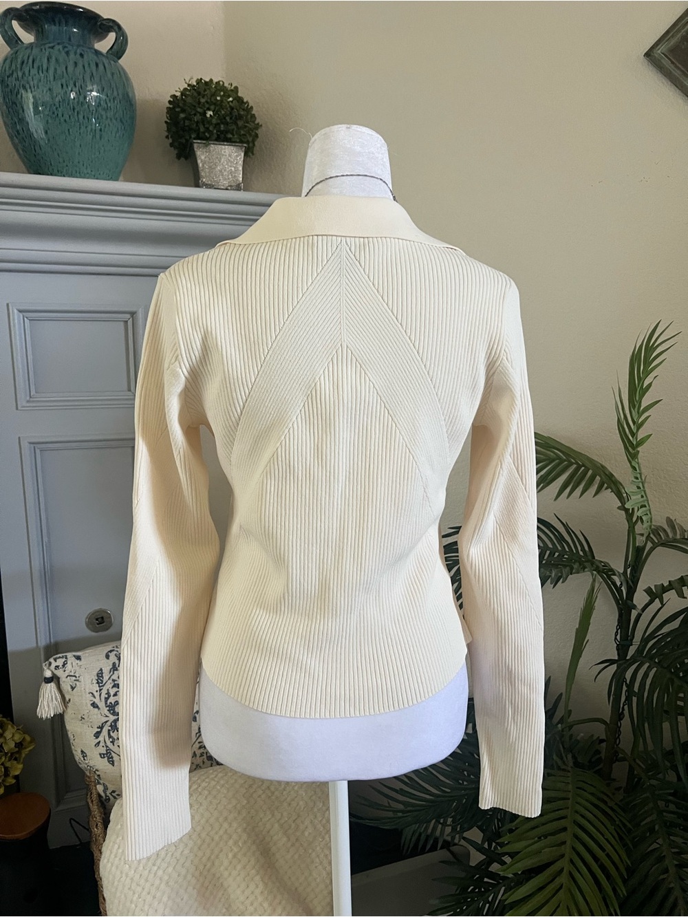 rag & bone Cream Ribbed Button-Down Collared Top nwot - Picture 4 of 11